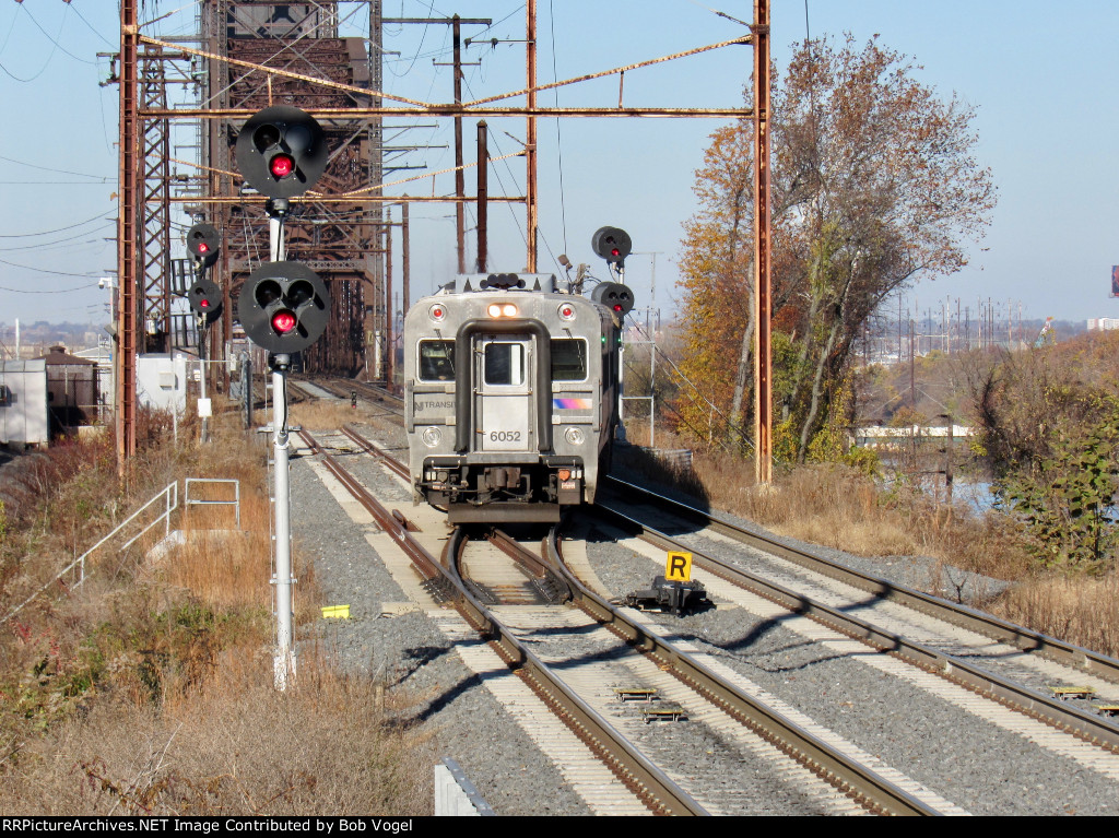 NJT 6052